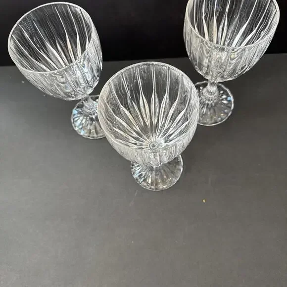 (3) Mikasa Crystal Park Lane Water Wine Glasses Goblets Stems 6 3/4” T - Picture 3 of 4